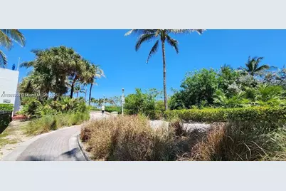 1621 Collins Ave #404, Miami Beach, FL 33139 - Photo 22