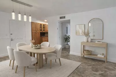 1621 Collins Ave #404, Miami Beach, FL 33139 - Photo 8
