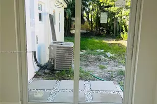 1501 NE 176th St, North Miami Beach, FL 33162 - Photo 14