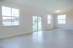 2637 SE 24th Ct, Homestead, FL 33035 - Photo 10