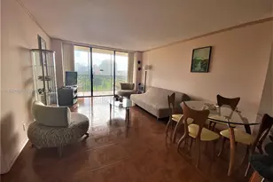 20379 W Country Club Dr, Aventura, FL 33180 - Photo 8