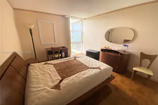 20379 W Country Club Dr, Aventura, FL 33180 - Photo 12