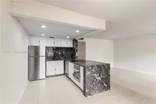 251 SW 132nd Way, Pembroke Pines, FL 33027 - Photo 4