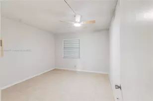 251 SW 132nd Way, Pembroke Pines, FL 33027 - Photo 10