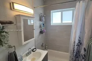 350 75th St, Miami Beach, FL 33141 - Photo 16