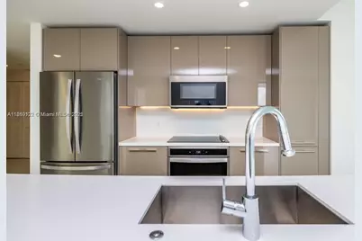 2000 Metropica Way #2509, Sunrise, FL 33323 - Photo 6
