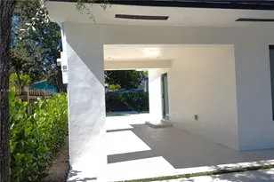 53 NW 68th St, Miami, FL 33150 - Photo 38