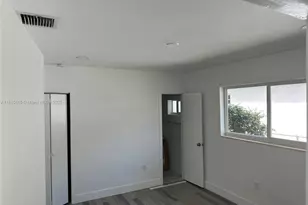 1691 NE 177th St, North Miami Beach, FL 33162 - Photo 14