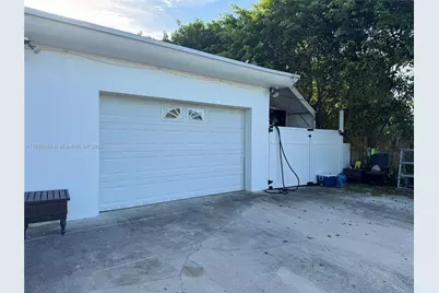 1691 NE 177th St, North Miami Beach, FL 33162 - Photo 6