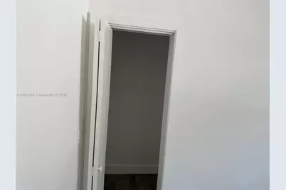 1691 NE 177th St, North Miami Beach, FL 33162 - Photo 16