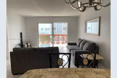 215 SE 3rd Ave #305A, Hallandale Beach, FL 33009 - Photo 2