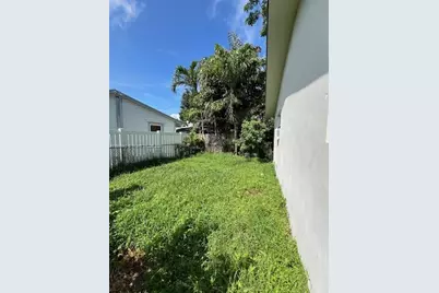 4951 SW 26th Ave, Dania Beach, FL 33312 - Photo 16