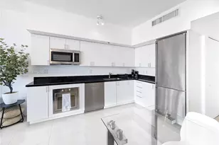 92 SW 3rd St, Miami, FL 33130 - Photo 4