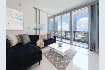 92 SW 3rd St #1908, Miami, FL 33130 - Photo 6