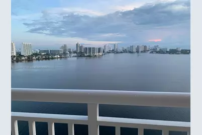 251 174th St #1904, Sunny Isles Beach, FL 33160 - Photo 4