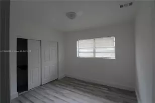 965 W 23rd St, Hialeah, FL 33010 - Photo 16