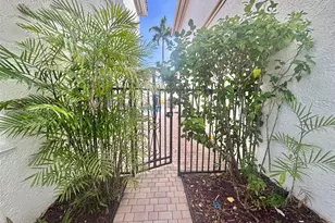 1141 Waterside Ln, Hollywood, FL 33019 - Photo 8