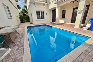 1141 Waterside Ln, Hollywood, FL 33019 - Photo 6