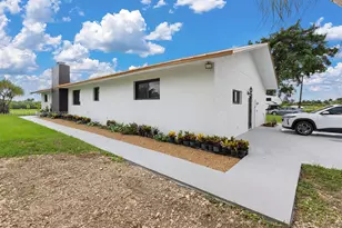 21320 SW 224th St, Miami, FL 33170 - Photo 2