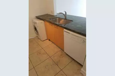 677 NE 24th St #207, Miami, FL 33137 - Photo 8