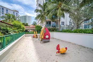 19900 E Country Club Dr, Aventura, FL 33180 - Photo 12
