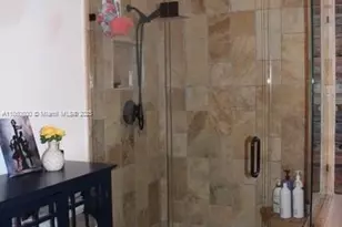 19922 NW 88th Ave, Miami, FL 33018 - Photo 12