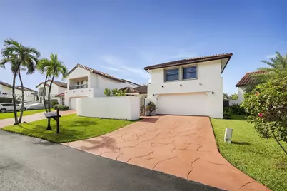 11822 SW 108th Ter, Miami, FL 33186 - Photo 2