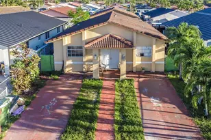 2534 W 72nd St, Hialeah, FL 33016 - Photo 1