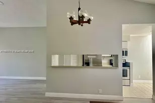 1619 NW 81st Way, Plantation, FL 33322 - Photo 6