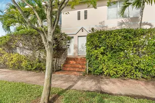 8031 Hawthorne Ave, Miami Beach, FL 33141 - Photo 24