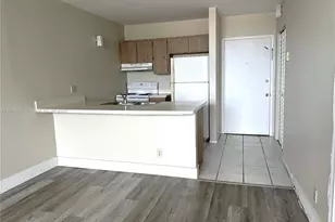 2501 Riverside Dr, Coral Springs, FL 33065 - Photo 4