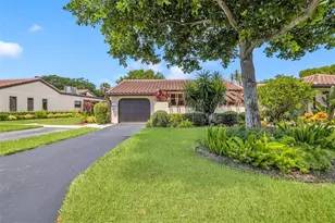 21899 Arriba Real, Boca Raton, FL 33433 - Photo 2