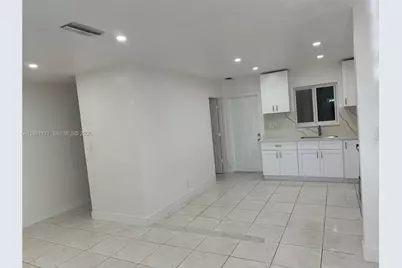 732 SW 6th St #732, Dania Beach, FL 33004 - Photo 4