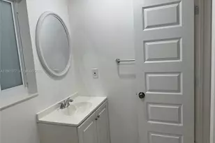 732 SW 6th St, Dania Beach, FL 33004 - Photo 4