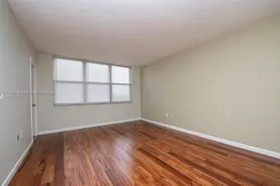 1780 NE 191st St, Miami, FL 33179 - Photo 12