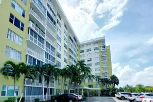 4400 Hillcrest Dr, Hollywood, FL 33021 - Photo 36