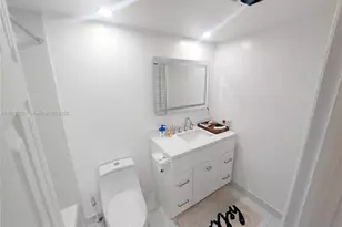 4400 Hillcrest Dr, Hollywood, FL 33021 - Photo 28