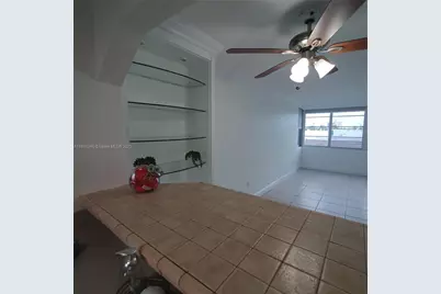 8000 Harding Ave #3B, Miami Beach, FL 33141 - Photo 6
