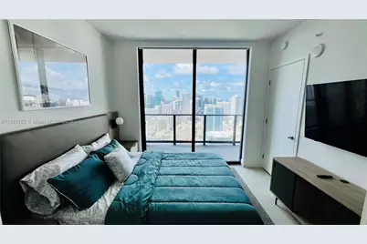 159 NE 6th St #4605, Miami, FL 33132 - Photo 8