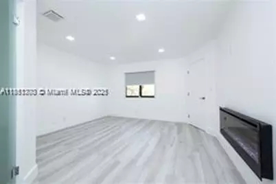 455 NE 210th  Ter, Miami, FL 33179 - Photo 16