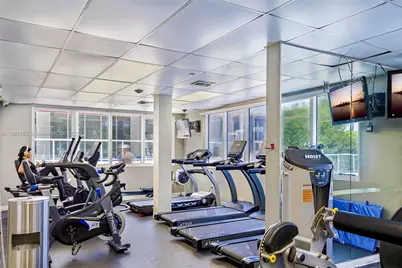 19201 Collins Ave #916, Sunny Isles Beach, FL 33160 - Photo 34