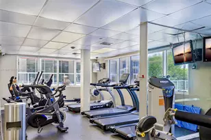 19201 Collins Ave, Sunny Isles Beach, FL 33160 - Photo 34