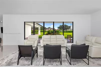 11125 N Sierra Ranch Dr, Davie, FL 33324 - Photo 14