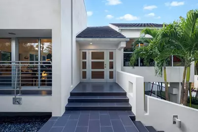 144 N Prospect Dr, Coral Gables, FL 33133 - Photo 20