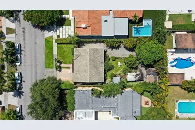 608 SW 26 Roads, Miami, FL 33129 - Photo 14