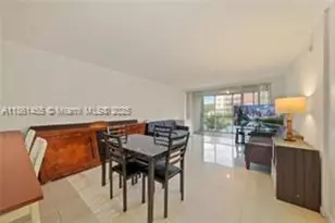 1710 NE 191st St, Miami, FL 33179 - Photo 4