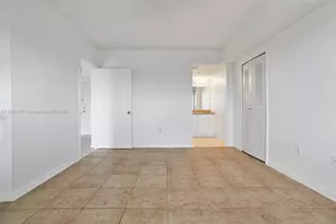 9340 Fontainebleau Blvd, Miami, FL 33172 - Photo 24