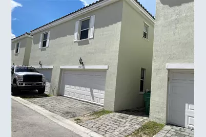 9465 SW 171st Ct, Miami, FL 33196 - Photo 4