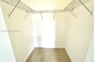 1660 SE 29th St, Homestead, FL 33035 - Photo 14