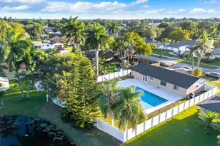 1120 SW 128th Dr, Davie, FL 33325 - Photo 36